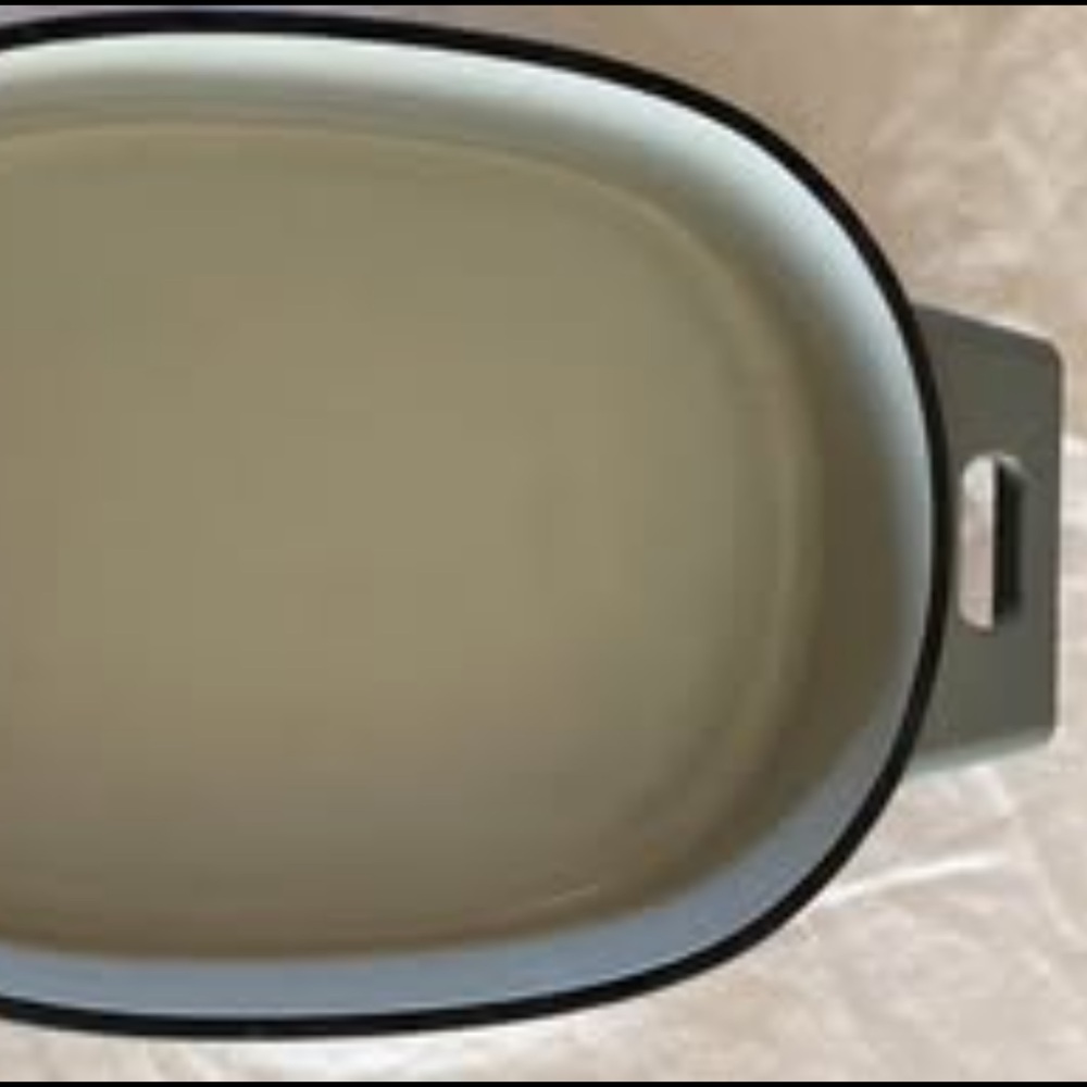 Pampered Chef Oval Casserole Dish